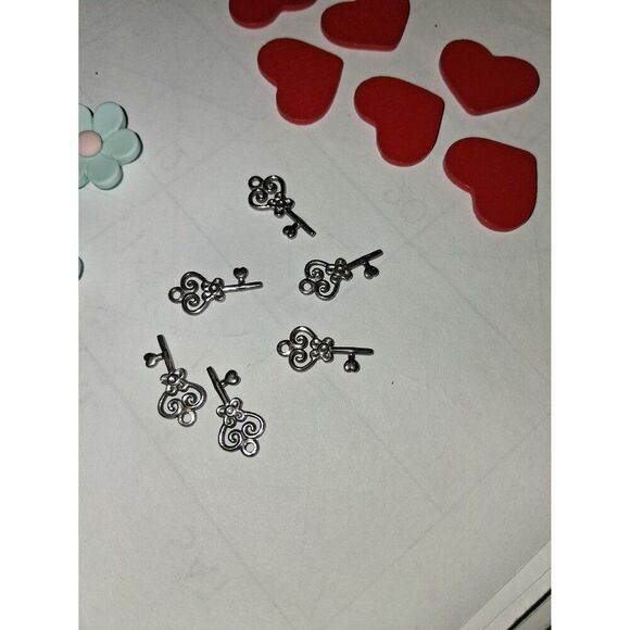 Mini Crafts & Project Supplies Hearts Keys Flowers Compass Glass Jar - Picture 5 of 8